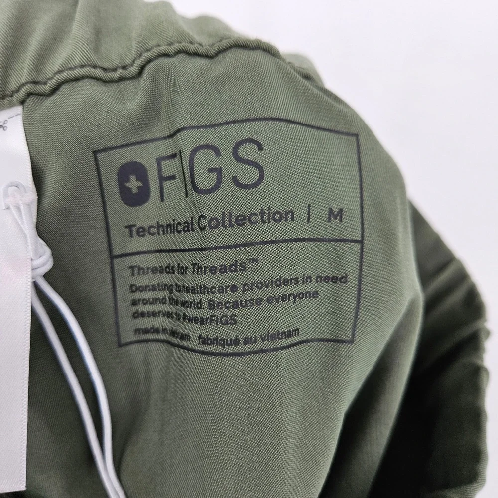 Figs Scrub Pants Mens Medium Classic Cape Cargo Jogger Healthcare Moss Green